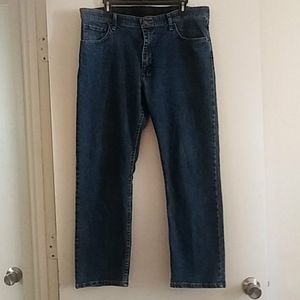Men's 36 X 29 comfort fit jeans.